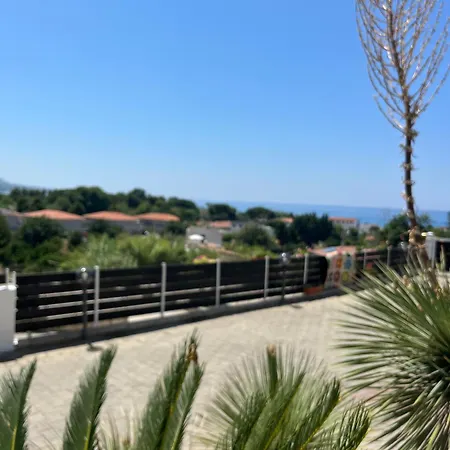 Paola Vista Mare * Mandaradoni