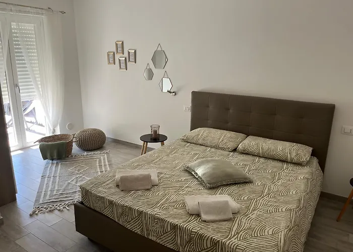 Paola Vista Mare דירה Mandaradoni